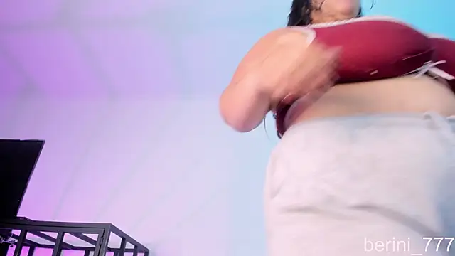 AmberiniHoffman online show from April 2026 11:58:01 AM