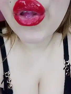 sexy-mariya online show from April 2026 02:28:01 PM