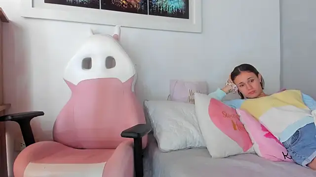 naughtyloverss online show from December 2024 05:22:02 PM