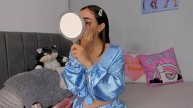 naughtyloverss online show from September 2025 02:28:02 PM