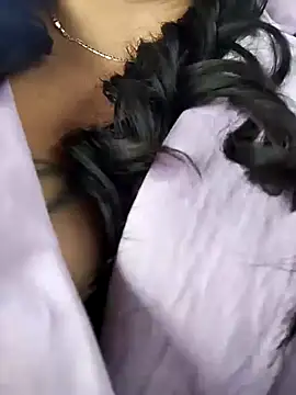 Snapshot of sara_pineros chatting on February 2025 07:34:01 PM sara pineros online show from February 2025 07:34:01 PM