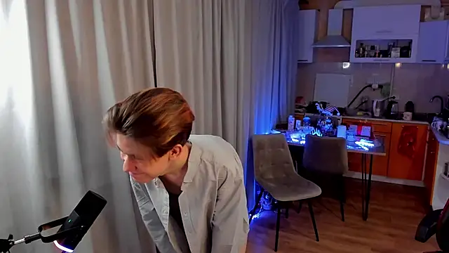 AndrewwCarter2 online show from March 2025 07:49:02 PM