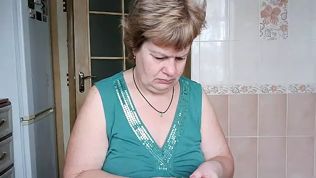 Snapshot of Ettie_Tonia chatting on January 2025 10:19:01 AM Ettie Tonia online show from January 2025 10:19:01 AM