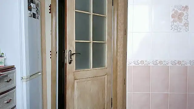 Snapshot of Ettie_Tonia chatting on February 2025 10:33:02 AM Ettie Tonia online show from February 2025 10:33:02 AM