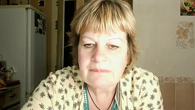 Snapshot of Ettie_Tonia chatting on February 2025 03:52:01 PM Ettie Tonia online show from February 2025 03:52:01 PM