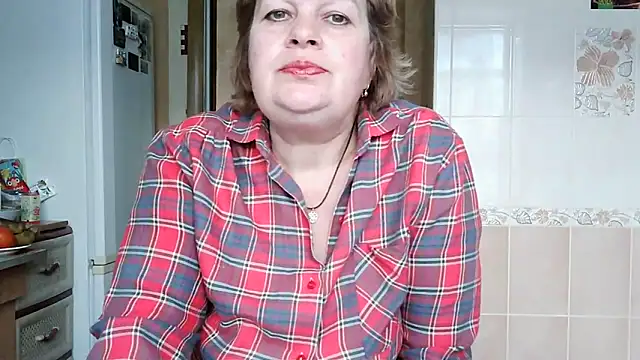 Snapshot of Ettie_Tonia chatting on February 2025 02:48:01 PM Ettie Tonia online show from February 2025 02:48:01 PM