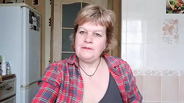 Snapshot of Ettie_Tonia chatting on March 2025 10:03:01 AM Ettie Tonia online show from March 2025 10:03:01 AM