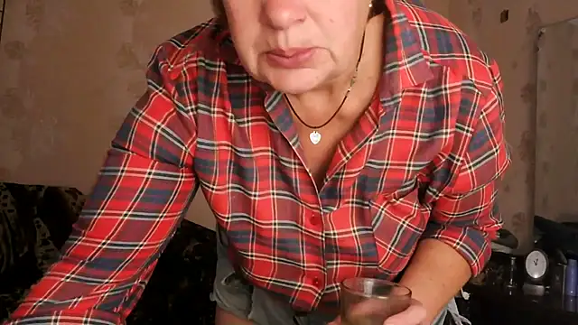 Snapshot of Ettie_Tonia chatting on October 2025 09:02:01 AM Ettie Tonia online show from October 2025 09:02:01 AM