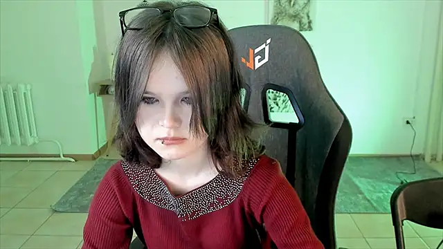 Elainebeness online show from December 2024 05:27:01 AM