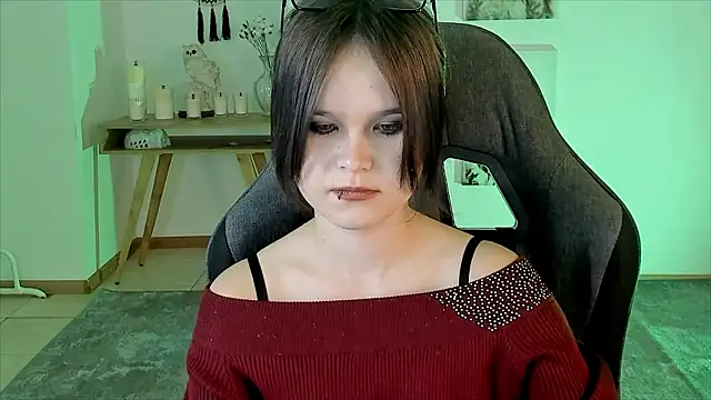 Elainebeness online show from December 2024 12:25:02 PM