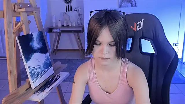 Elainebeness online show from December 2024 07:43:02 PM