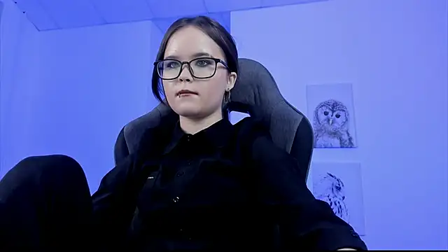 Elainebeness online show from January 2025 07:53:02 PM