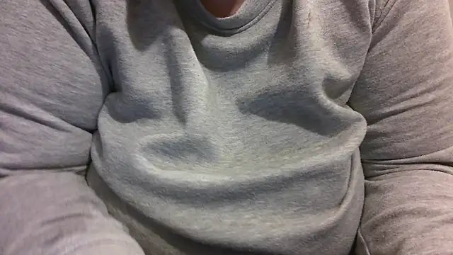 Snapshot of Maebi chatting on December 2024 09:03:01 AM Maebi online show from December 2024 09:03:01 AM