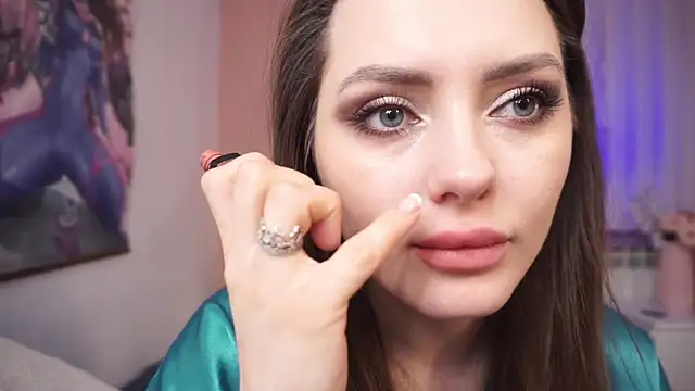 Tender Amber online show from February 2025 07:58:02 AM