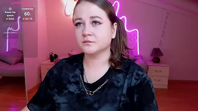 LizzyShine online show from March 2025 05:50:02 PM