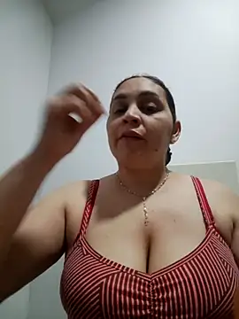 MirandaSoto online show from April 2026 03:01:01 AM