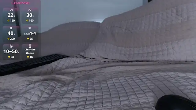 Aaron Tate online show from December 2024 12:33:01 AM