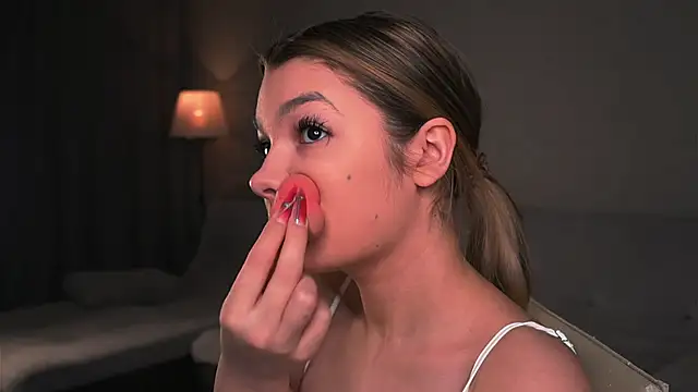 VeronaAppleberry online show from March 2025 01:24:01 AM