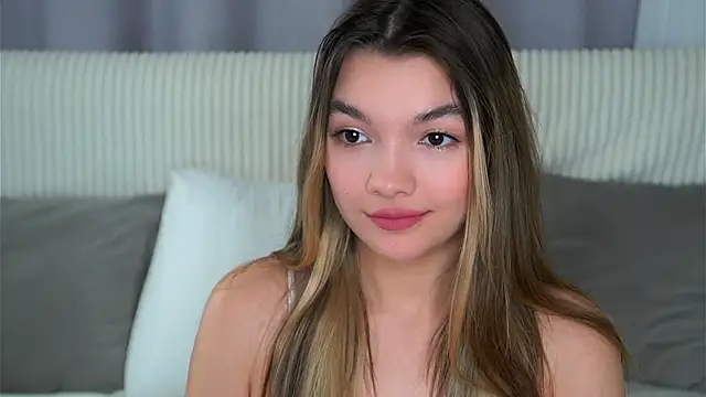 VeronaAppleberry online show from September 2025 11:26:01 AM