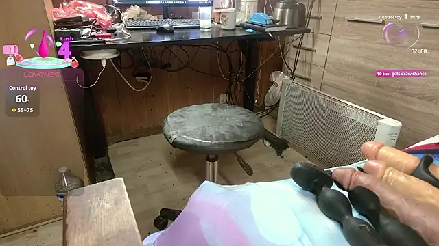 misteryman1956 online show from November 2025 10:06:01 AM