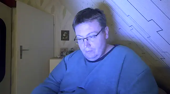 der alex38 online show from February 2025 07:30:02 PM