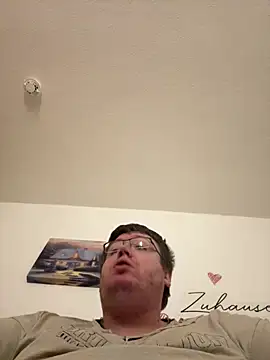 der alex38 online show from February 2026 07:45:01 PM