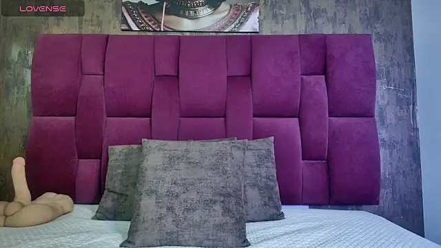 nicole  parker1 online show from October 2025 07:03:01 PM