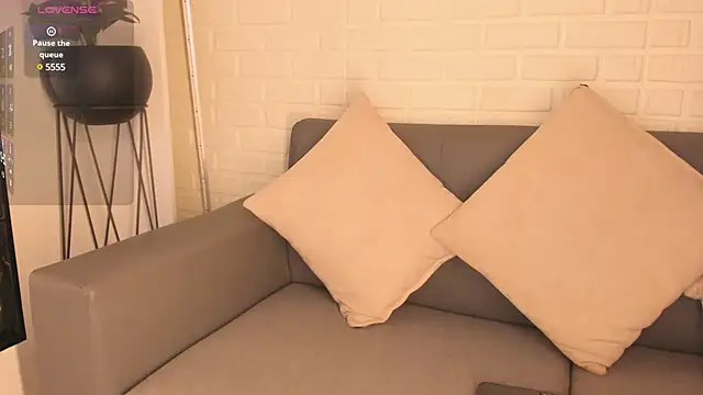 Snapshot of karina_gomez_18 chatting on February 2025 02:19:02 AM karina gomez 18 online show from February 2025 02:19:02 AM