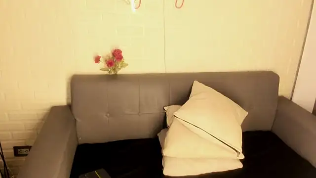 Snapshot of karina_gomez_18 chatting on November 2025 11:32:01 AM karina gomez 18 online show from November 2025 11:32:01 AM