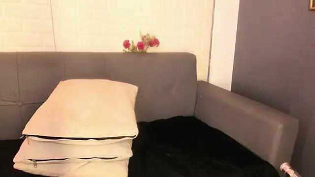 Snapshot of karina_gomez_18 chatting on November 2025 11:40:02 AM karina gomez 18 online show from November 2025 11:40:02 AM