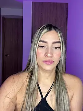 Issabela G1 online show from December 2024 02:45:02 AM