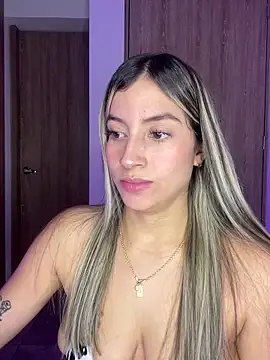 Issabela G1 online show from January 2025 01:54:01 AM