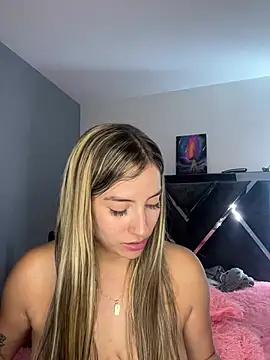 Issabela G1 online show from March 2025 07:58:02 AM