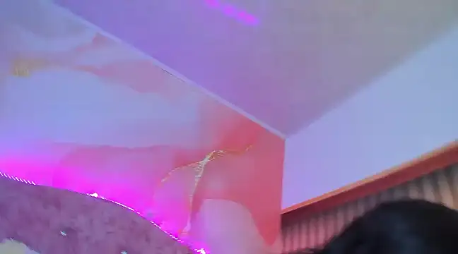 Snapshot of Bella__sweet chatting on March 2025 01:15:01 AM Bella sweet online show from March 2025 01:15:01 AM