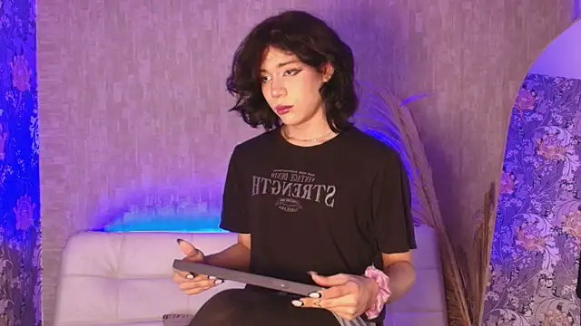 Snapshot of pixy_20 chatting on February 2026 03:34:02 AM pixy 20 online show from February 2026 03:34:02 AM