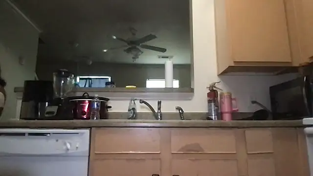 bambinokitt3n online show from March 2026 08:02:02 PM