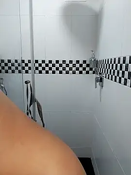 Nanda Vixen online show from September 2025 09:42:01 PM