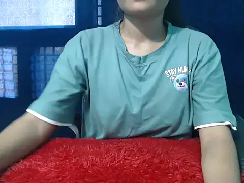 Snapshot of Yashi chatting on September 2025 10:38:02 AM Yashi online show from September 2025 10:38:02 AM