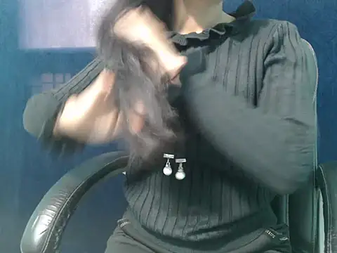 Yashi online show from November 2025 10:37:02 AM