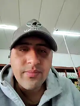 ezequiel376 online show from October 2025 05:35:02 PM