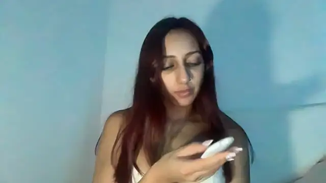 Snapshot of julialupato1606 chatting on October 2025 08:20:01 PM julialupato1606 online show from October 2025 08:20:01 PM