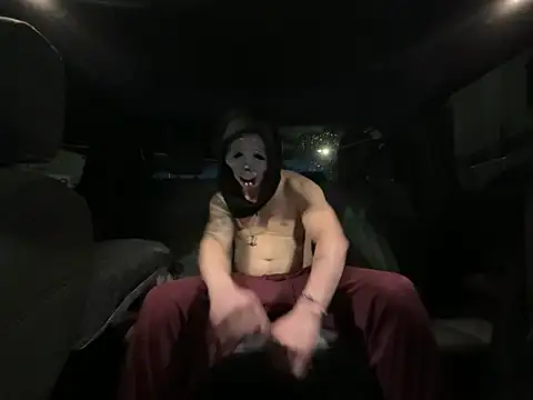 Snapshot of skittlez82 chatting on October 2025 03:12:02 AM skittlez82 online show from October 2025 03:12:02 AM