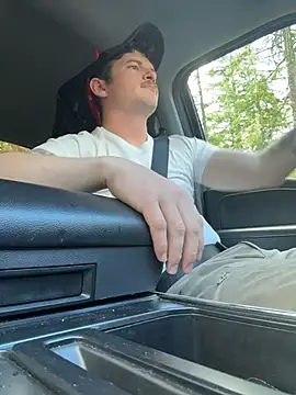 Snapshot of skittlez82 chatting on November 2025 07:16:02 PM skittlez82 online show from November 2025 07:16:02 PM