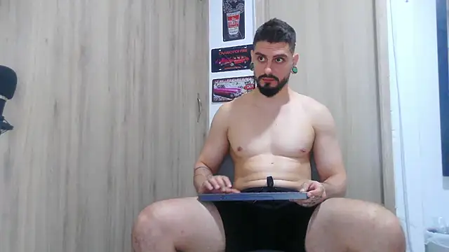 Aaron kwok28 online show from October 2025 01:51:02 AM