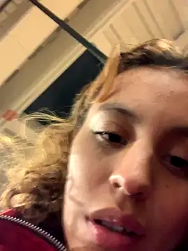 Snapshot of Katee_Jones chatting on December 2024 12:56:01 AM Katee Jones online show from December 2024 12:56:01 AM