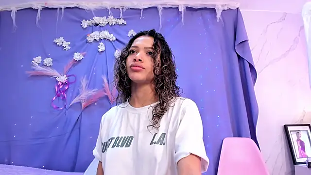 BritneyCollins online show from October 2025 11:55:01 AM