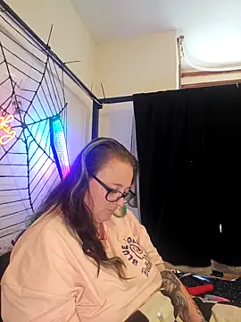Snapshot of Bunny_Cummings chatting on September 2025 04:23:02 PM Bunny Cummings online show from September 2025 04:23:02 PM