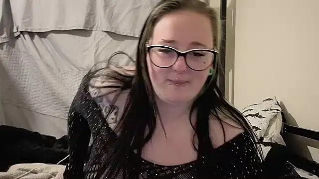Snapshot of Bunny_Cummings chatting on May 2026 10:26:02 PM Bunny Cummings online show from May 2026 10:26:02 PM