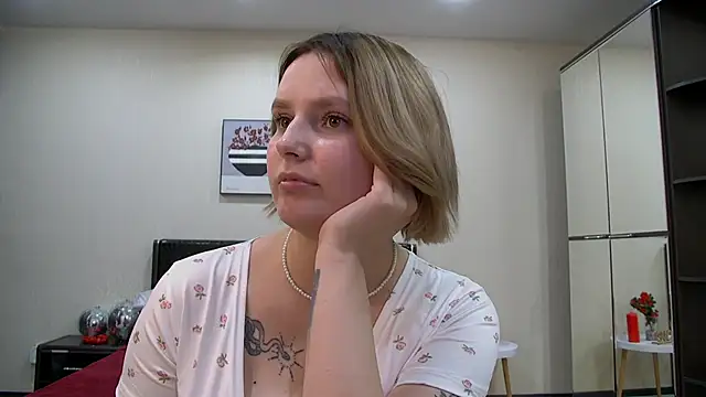 DianeMills online show from January 2025 01:19:01 AM