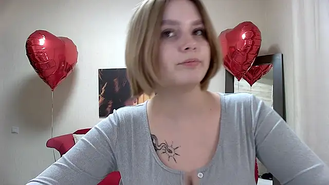 DianeMills online show from February 2025 05:18:02 PM